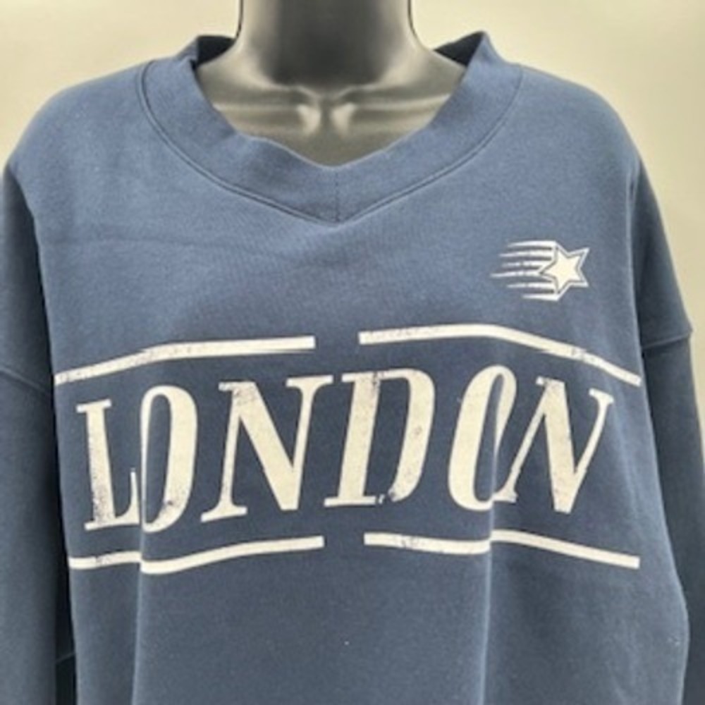 Wild Fable Navy Blue London Graphic Sweatshirt Star Distressed NWT Large - Picture 1 of 6